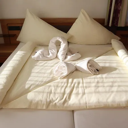 アパート Jasmin シュラートミンク