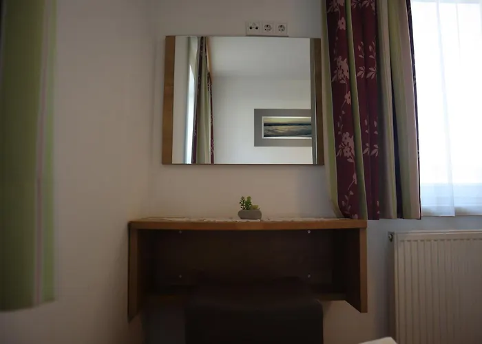 Jasmin Апартаменты *